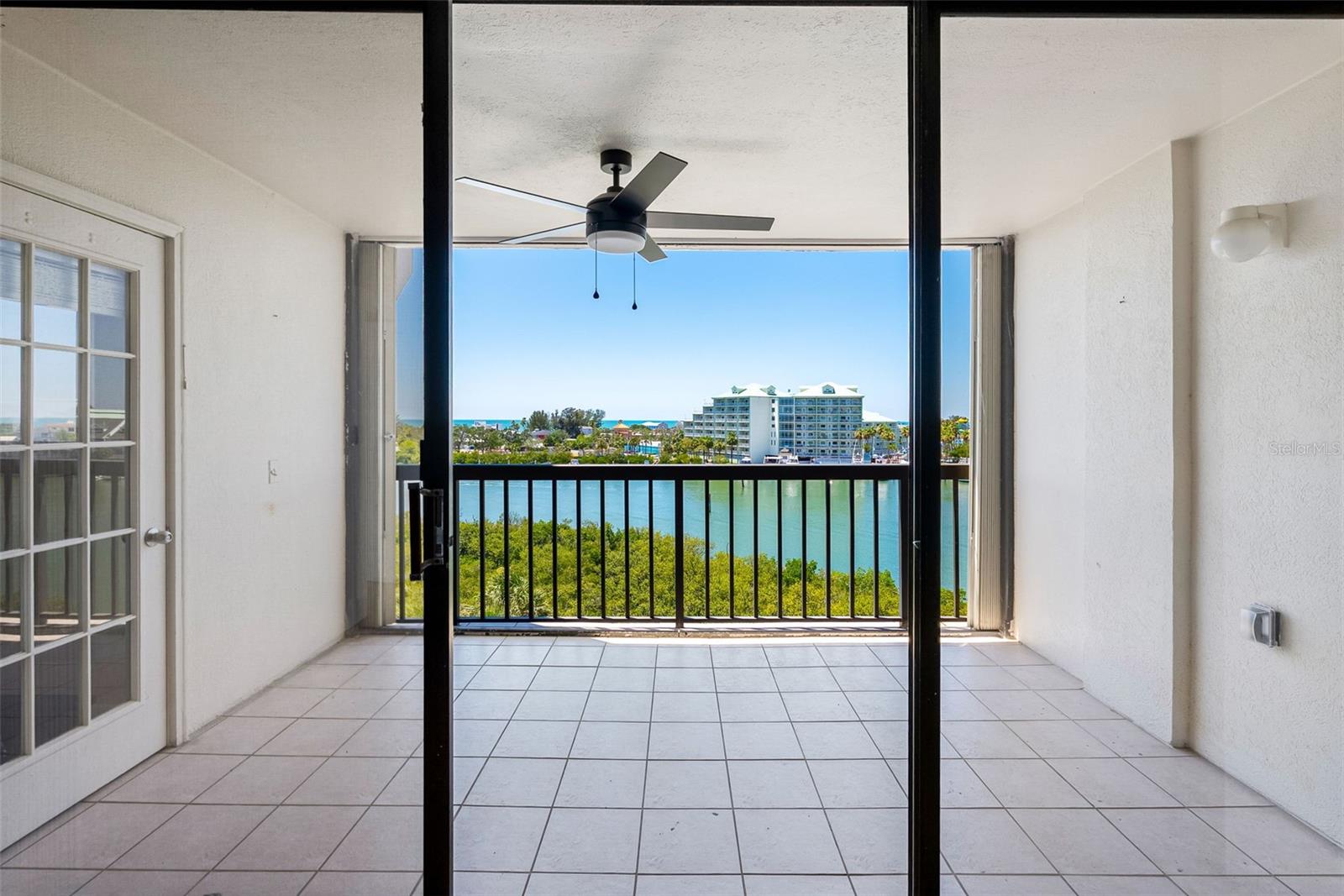 SHIPWATCH ONE - Residential