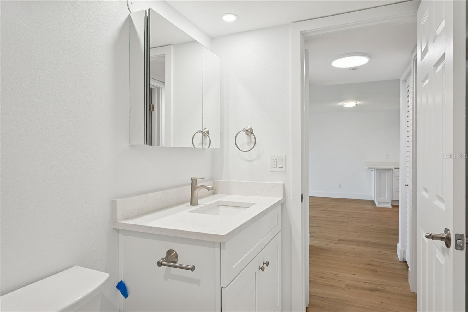 BAY ISLAND GROUP 6 - Residential