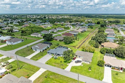 A home in PUNTA GORDA