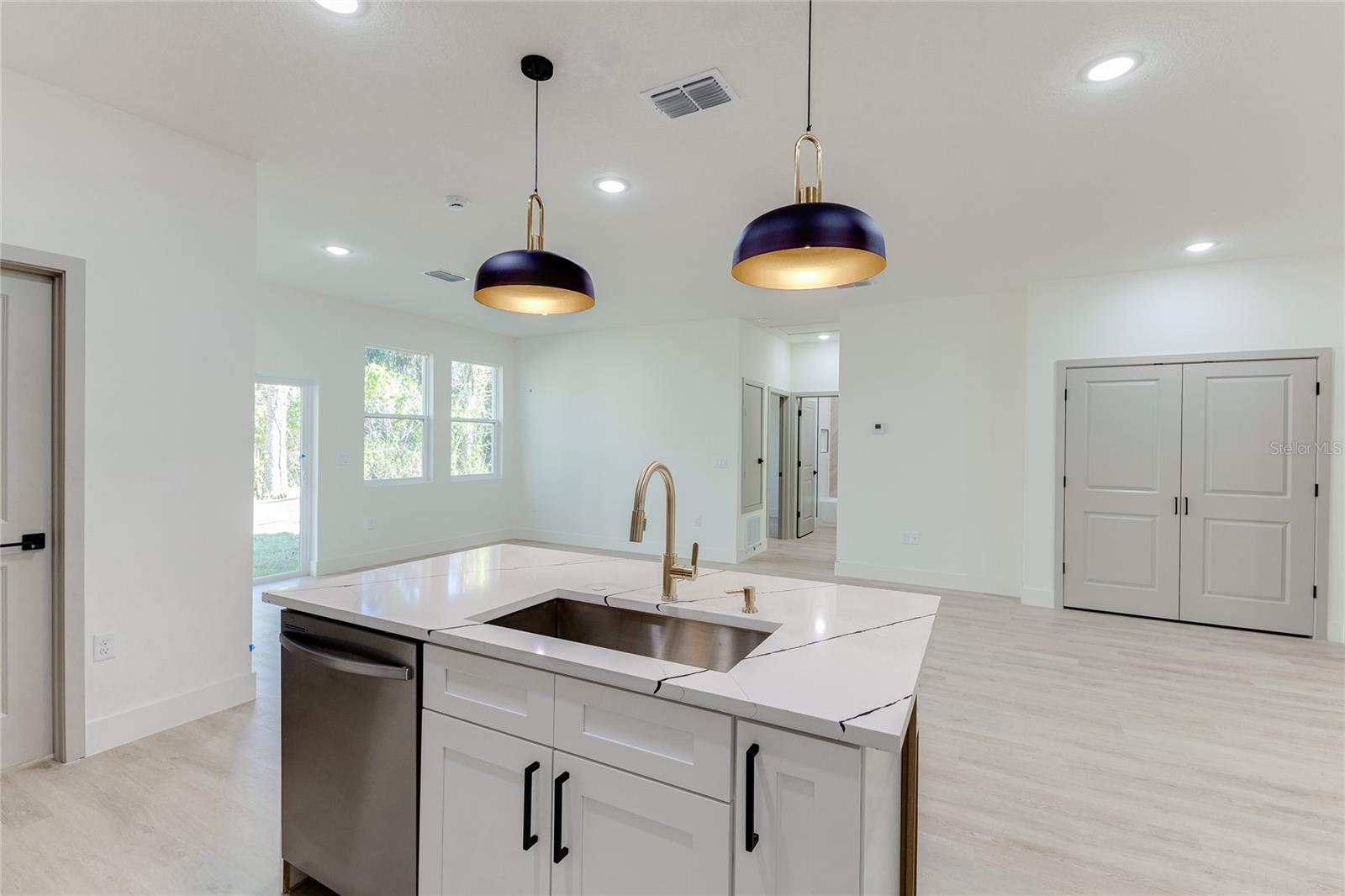 LAKE BETHEL ESTATES REP - Residential