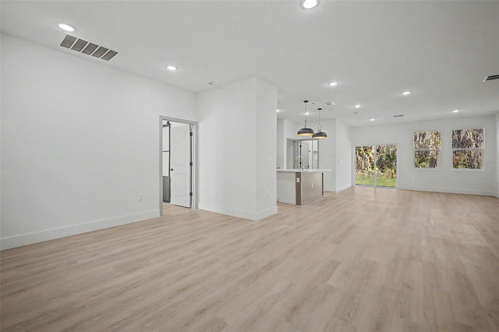 127 HIBISCUS LANE