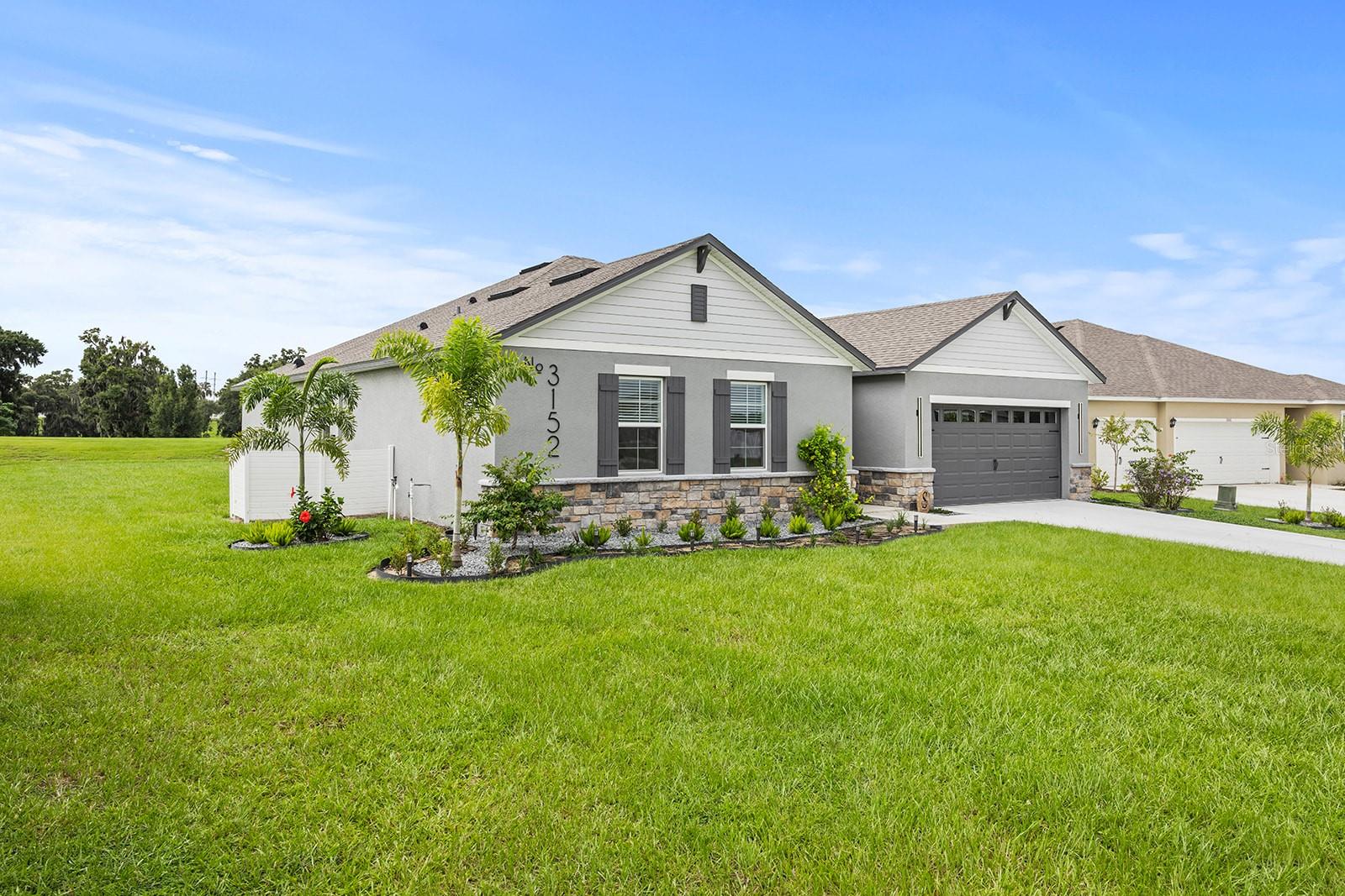 3152 CASPIAN FEATHER STREET