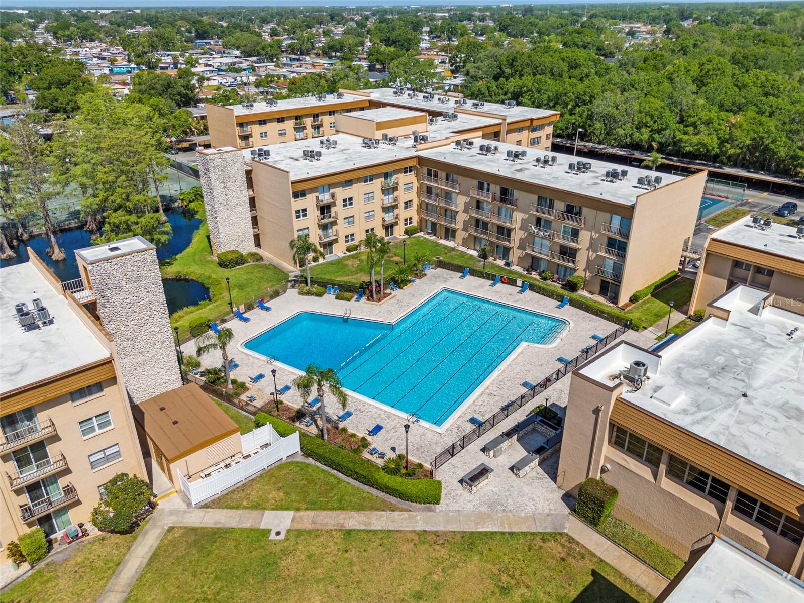 THE TAMPA RACQUET CLUB A CONDO - Residential