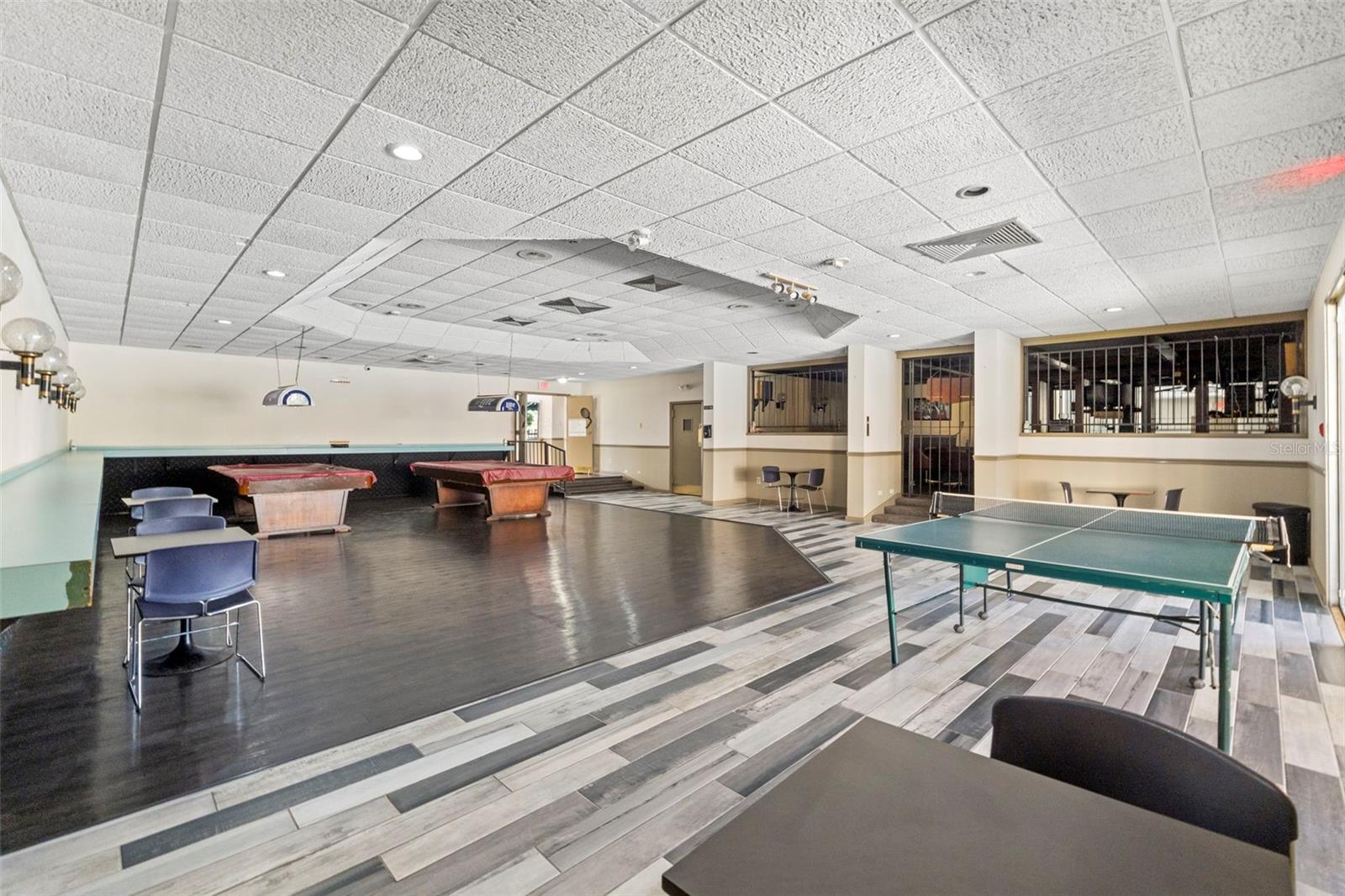 THE TAMPA RACQUET CLUB A CONDO - Residential