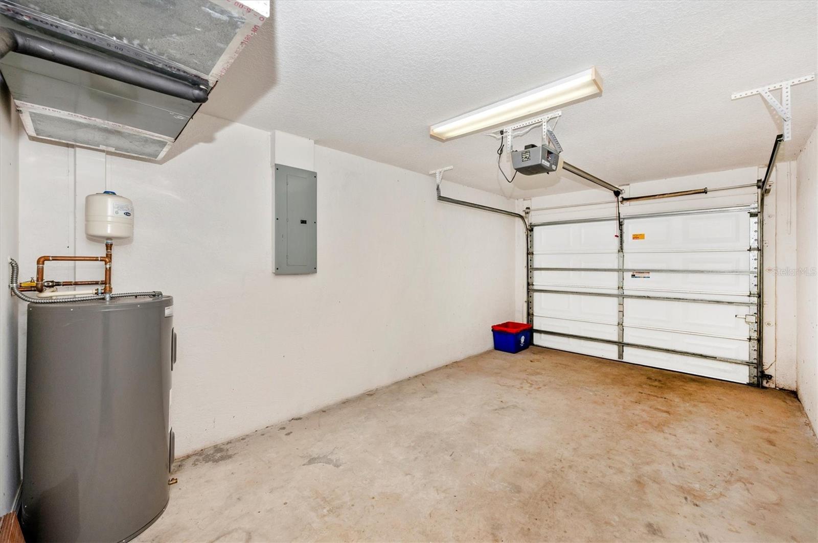 SOUTH VENICE - Residential