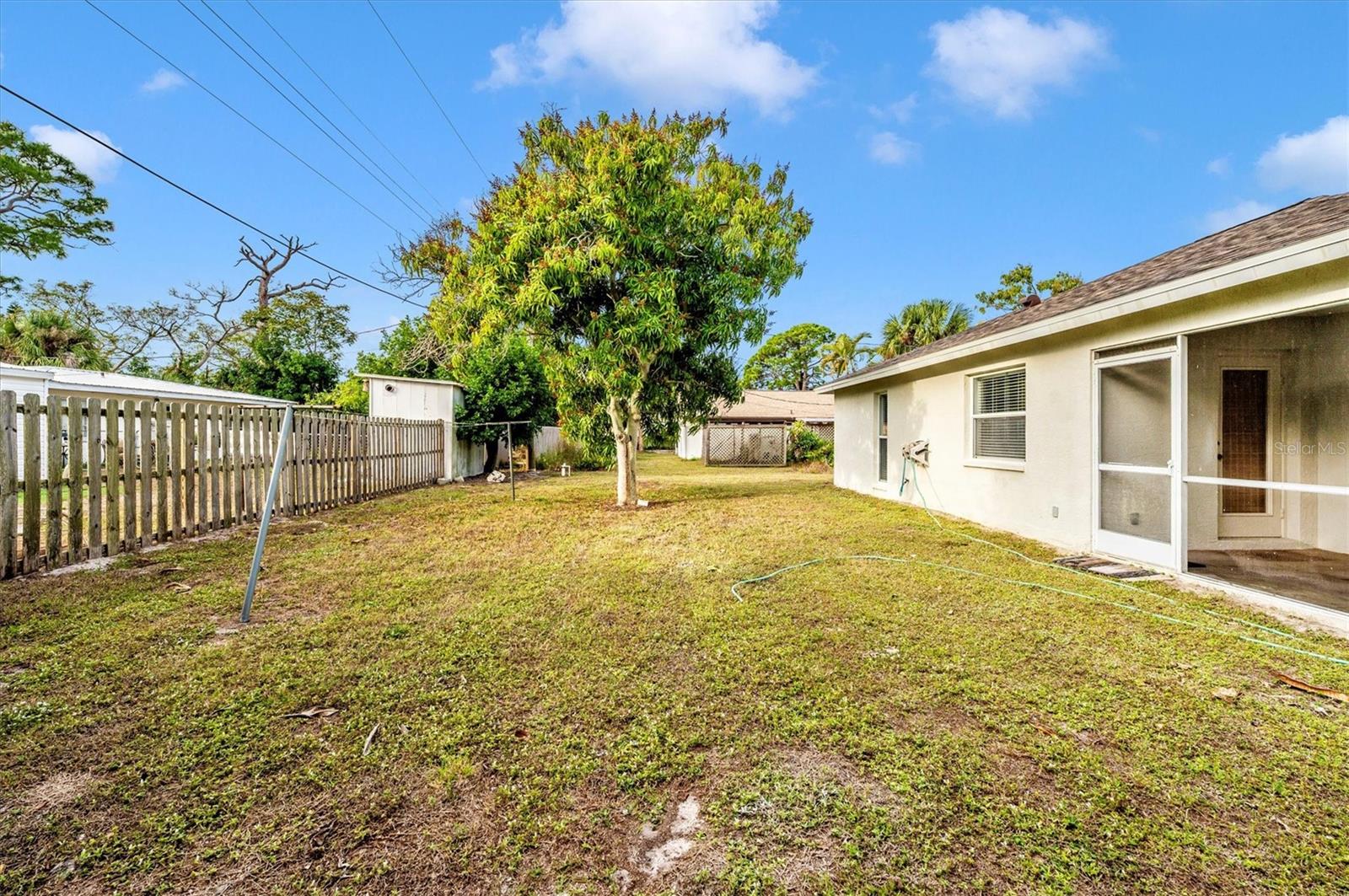 SOUTH VENICE - Residential