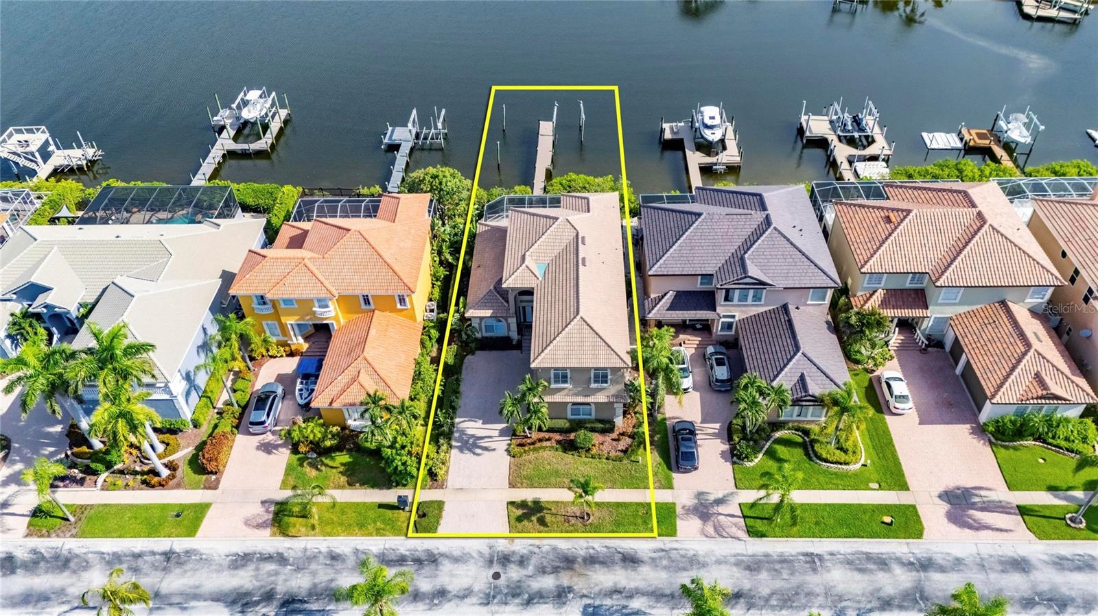 1231 ACAPPELLA LANE