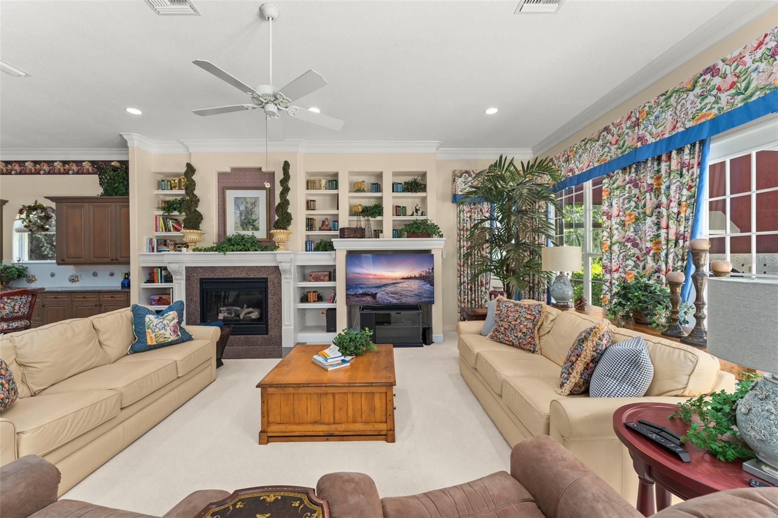 WATERS EDGE BOCA POINTE AT TURTLE CREEK - Residential