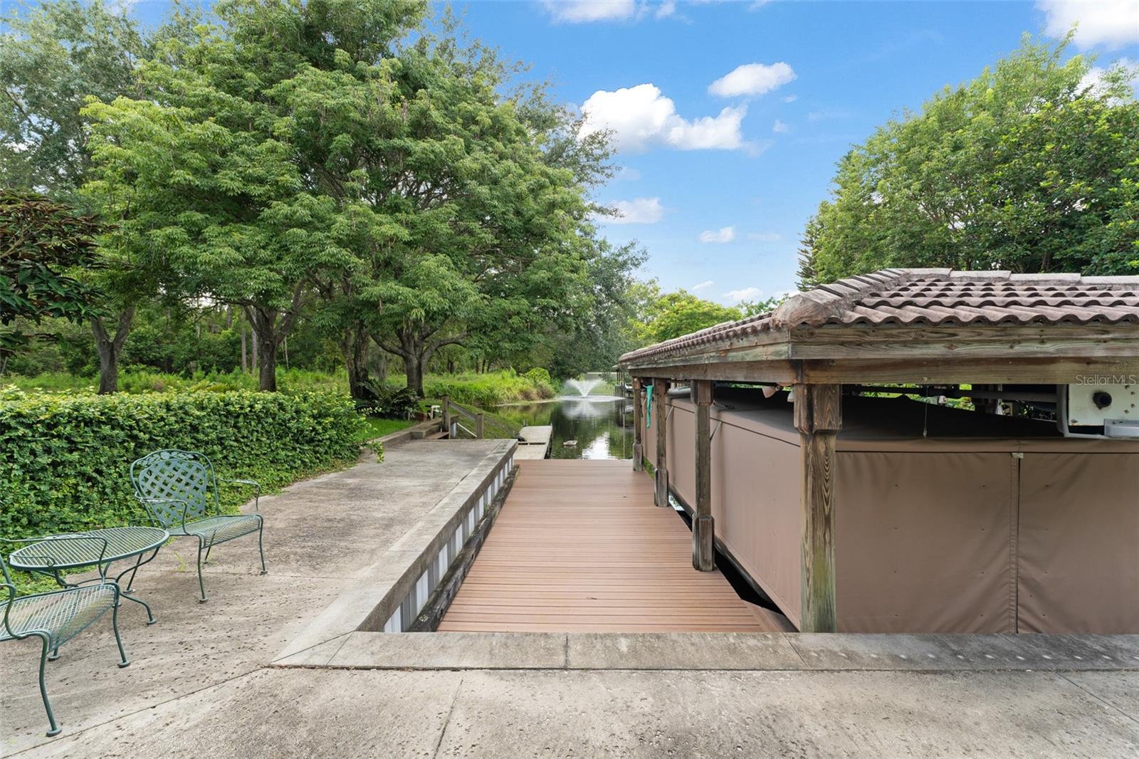 WATERS EDGE BOCA POINTE AT TURTLE CREEK - Residential