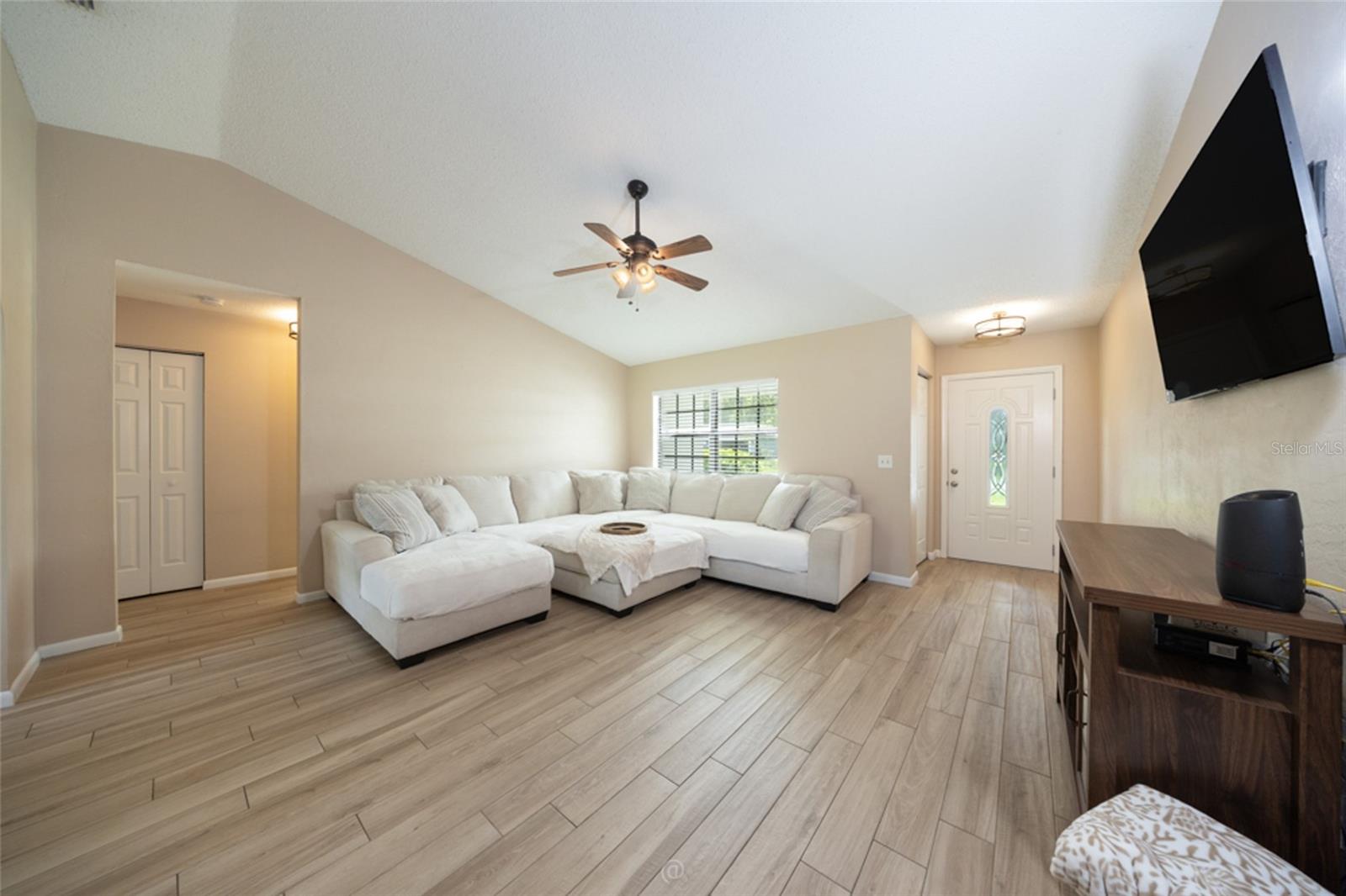 31 PINELYNN DRIVE