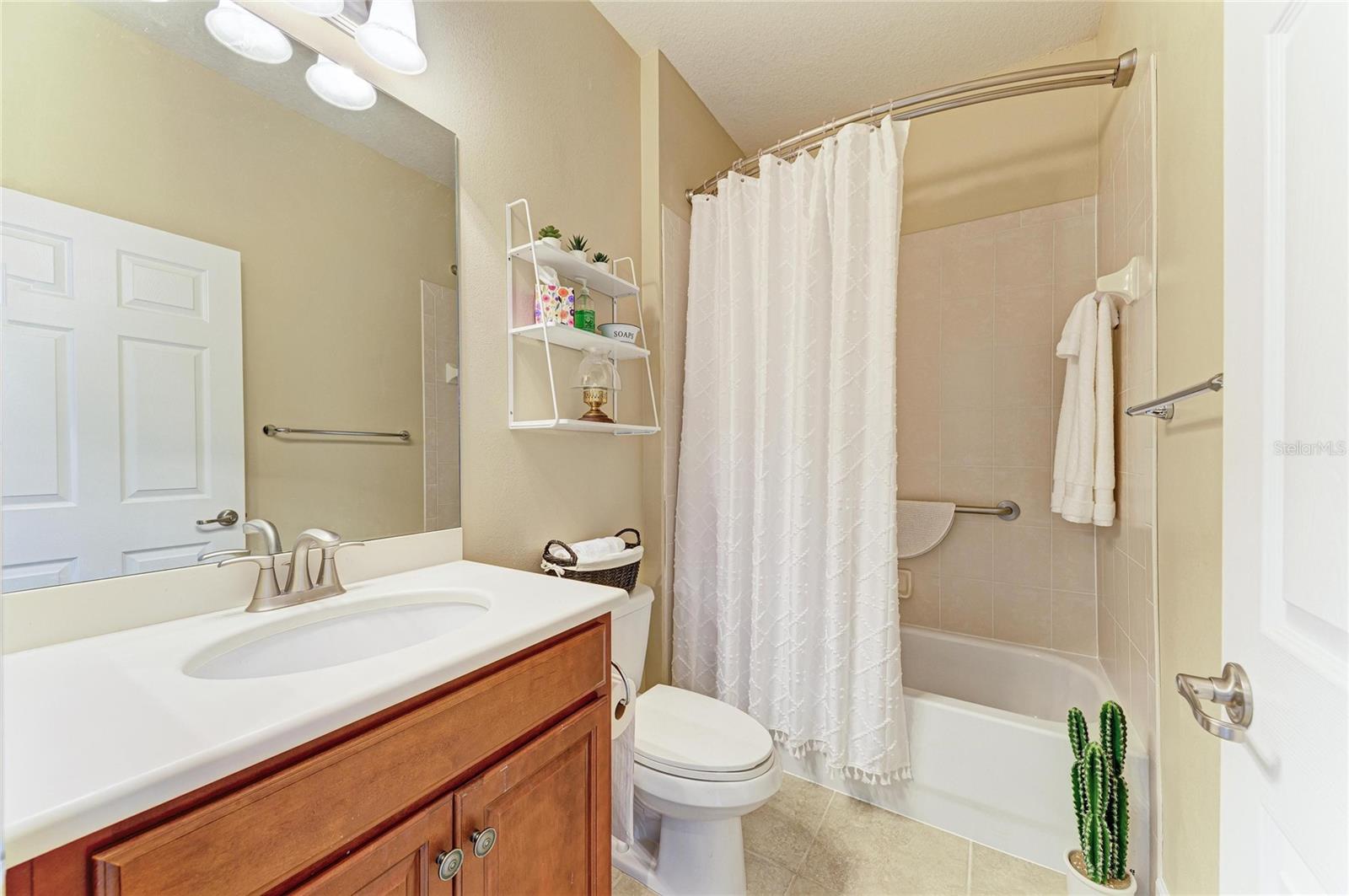 VENETIAN FALLS PH 1 - Residential