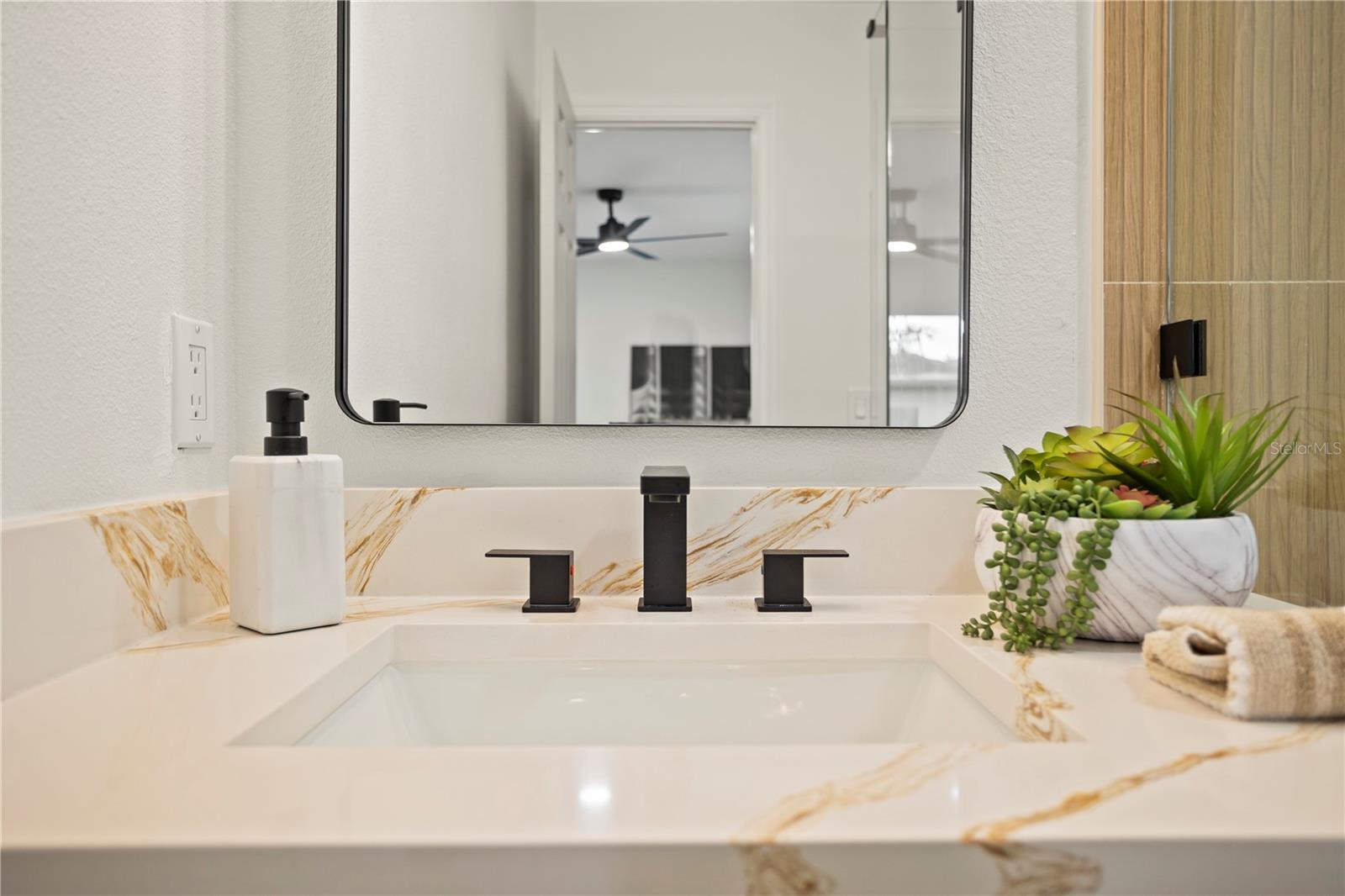 STERLING PARK UNIT 03 - Residential