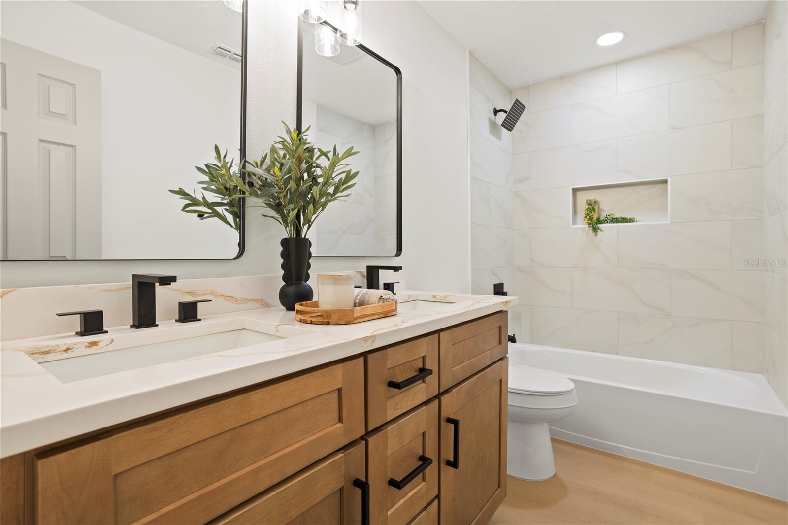 STERLING PARK UNIT 03 - Residential