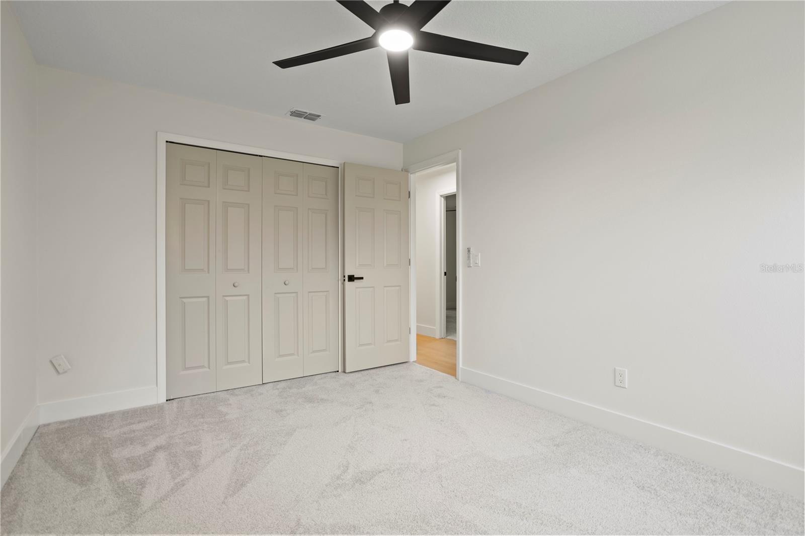 STERLING PARK UNIT 03 - Residential