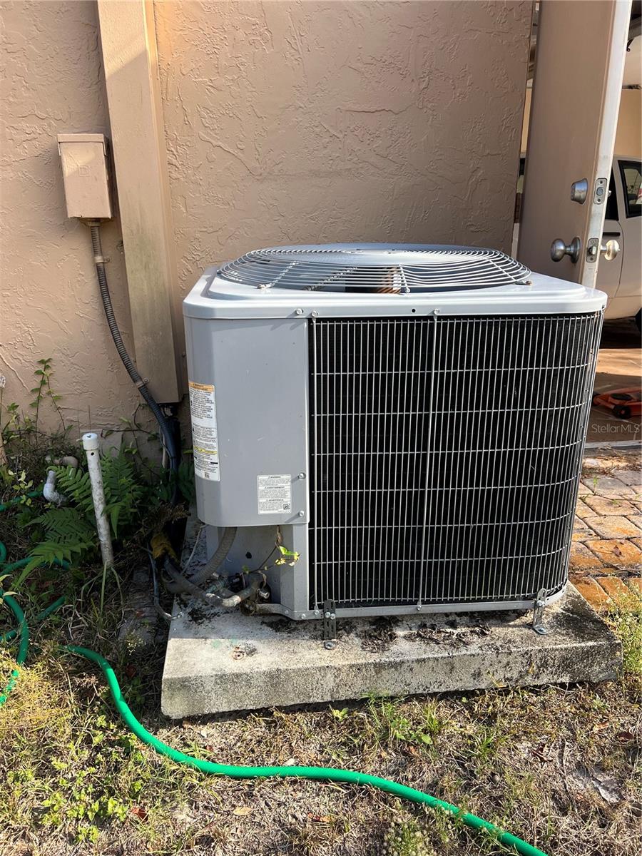 SPRING HILL - Residential