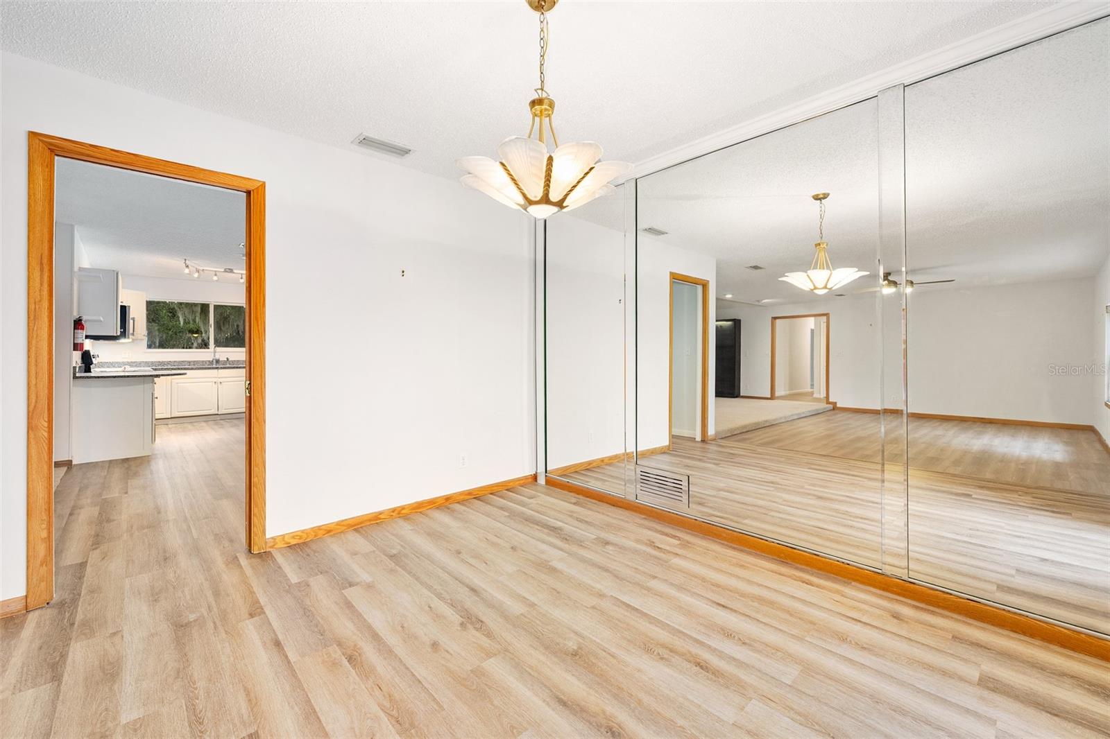 TOMOKA OAKS COUNTRY CLUB ESTATES - Residential