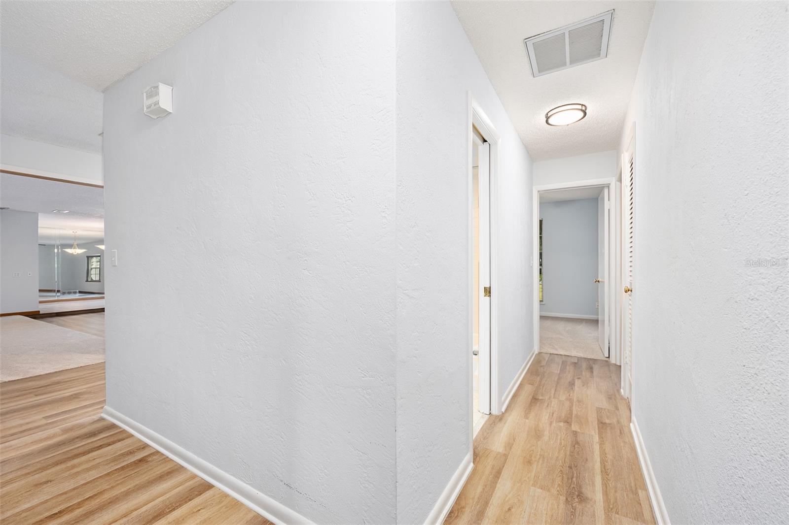 TOMOKA OAKS COUNTRY CLUB ESTATES - Residential