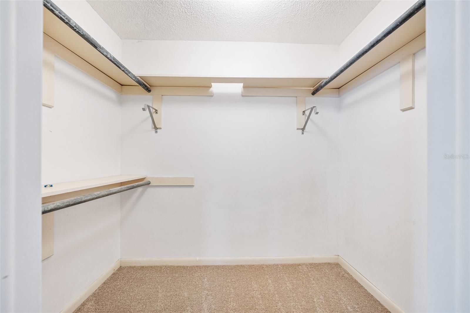 TOMOKA OAKS COUNTRY CLUB ESTATES - Residential