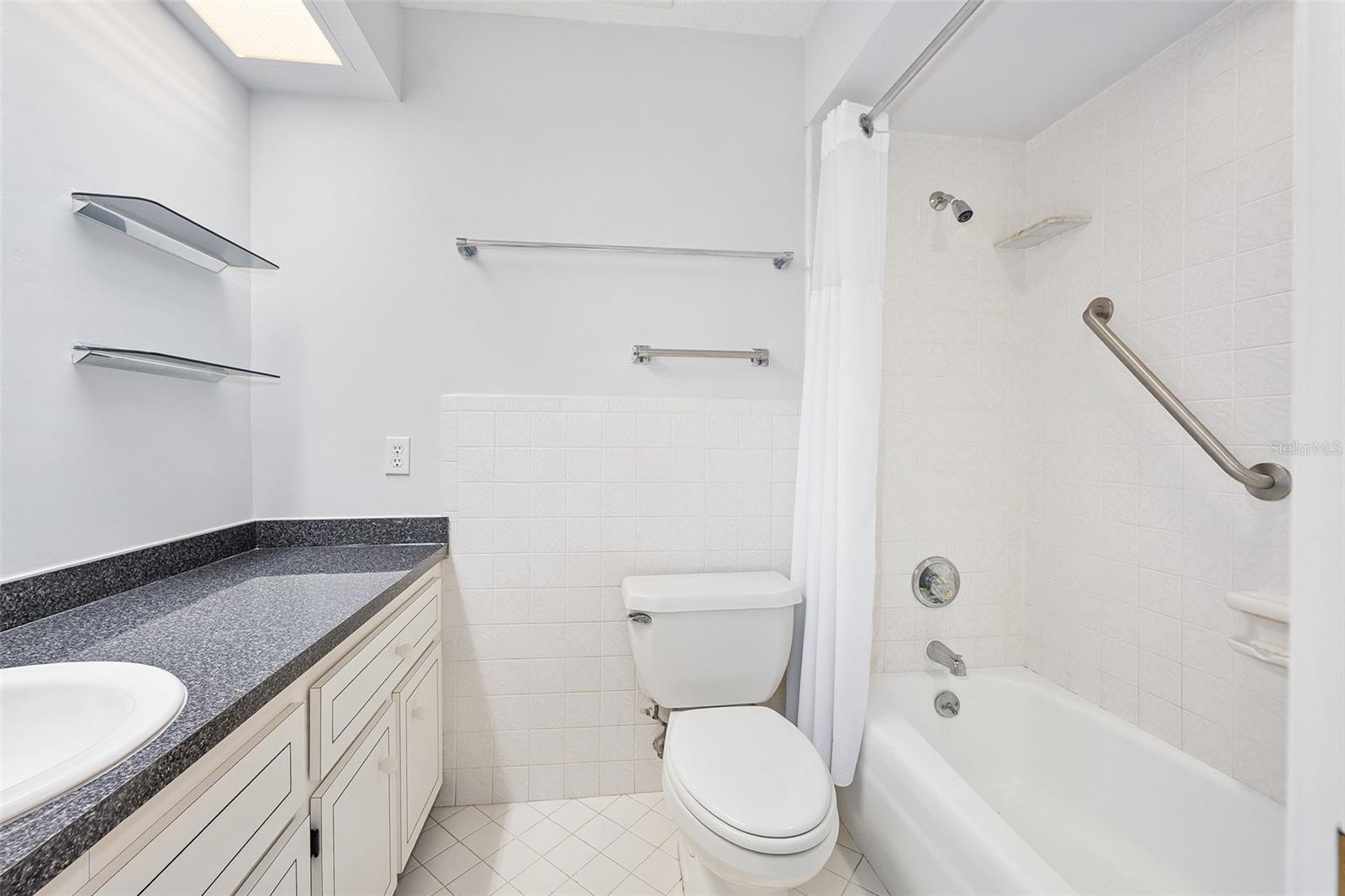 TOMOKA OAKS COUNTRY CLUB ESTATES - Residential