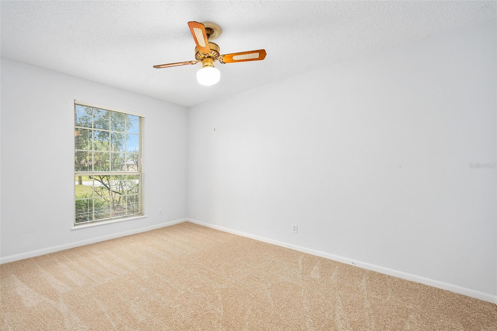 TOMOKA OAKS COUNTRY CLUB ESTATES - Residential