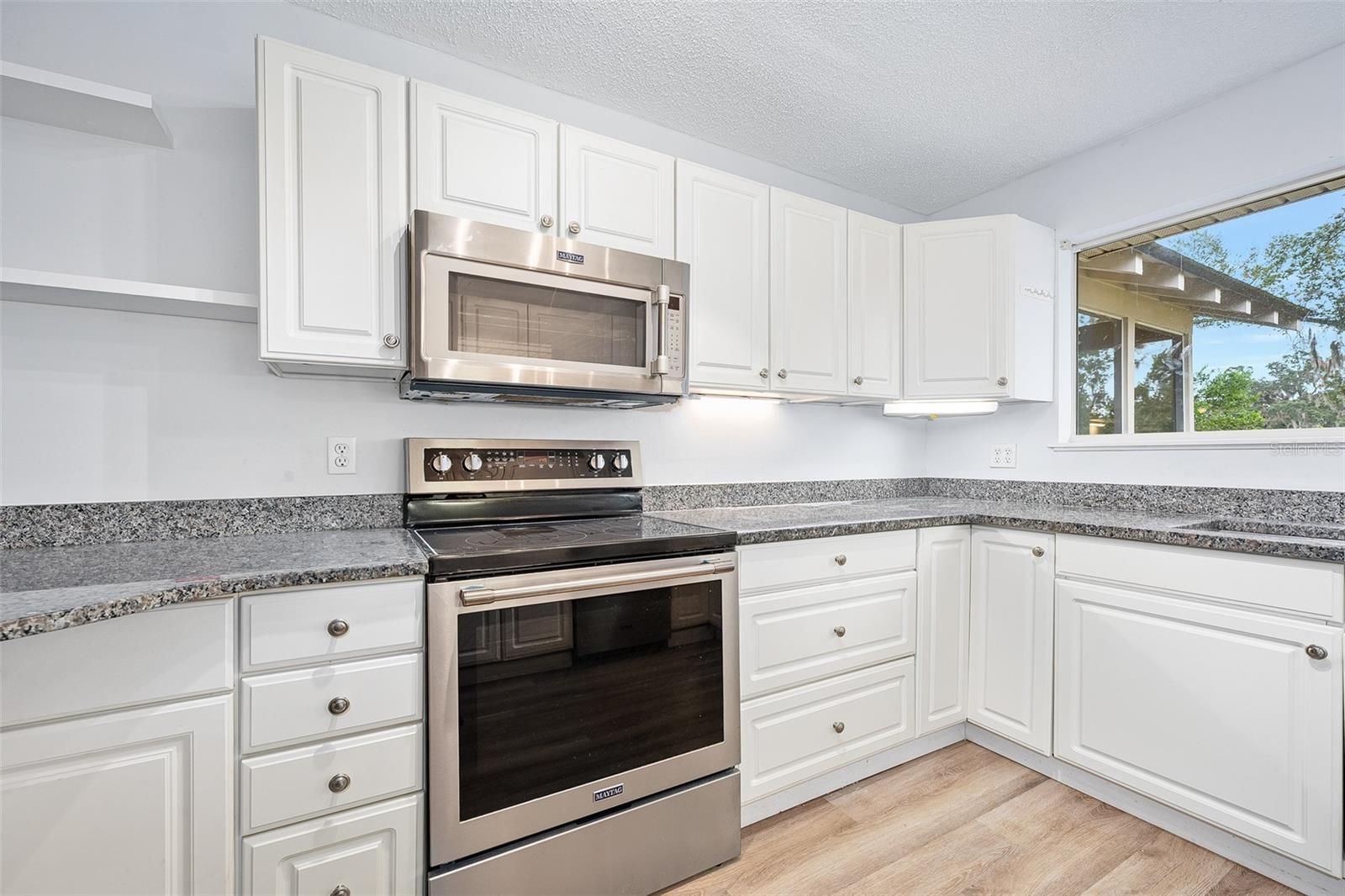 TOMOKA OAKS COUNTRY CLUB ESTATES - Residential