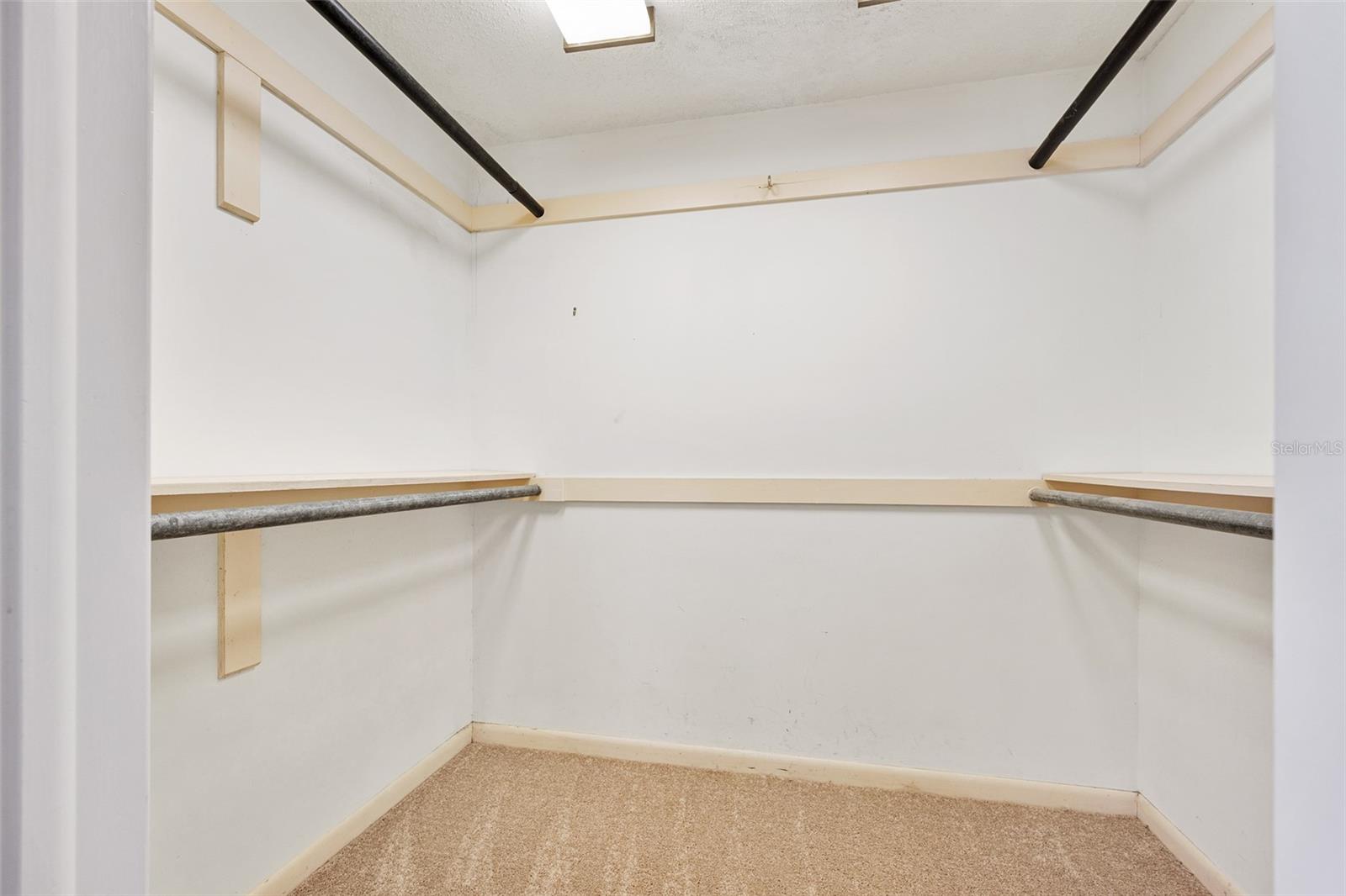 TOMOKA OAKS COUNTRY CLUB ESTATES - Residential