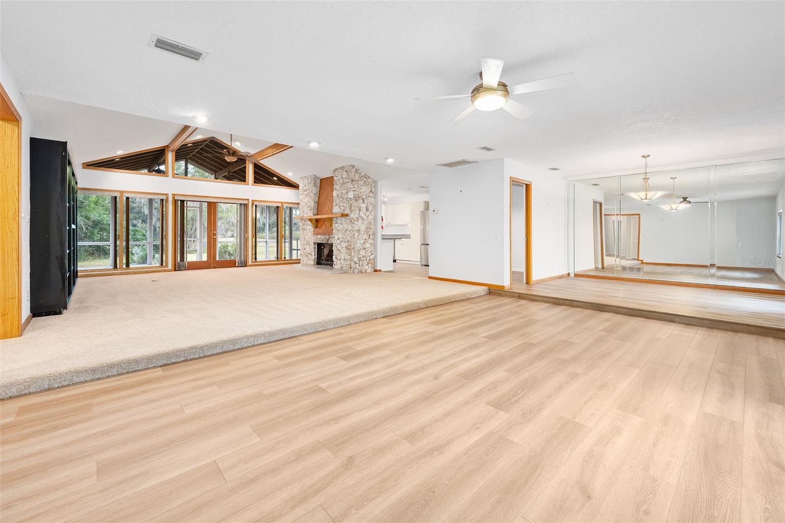 TOMOKA OAKS COUNTRY CLUB ESTATES - Residential