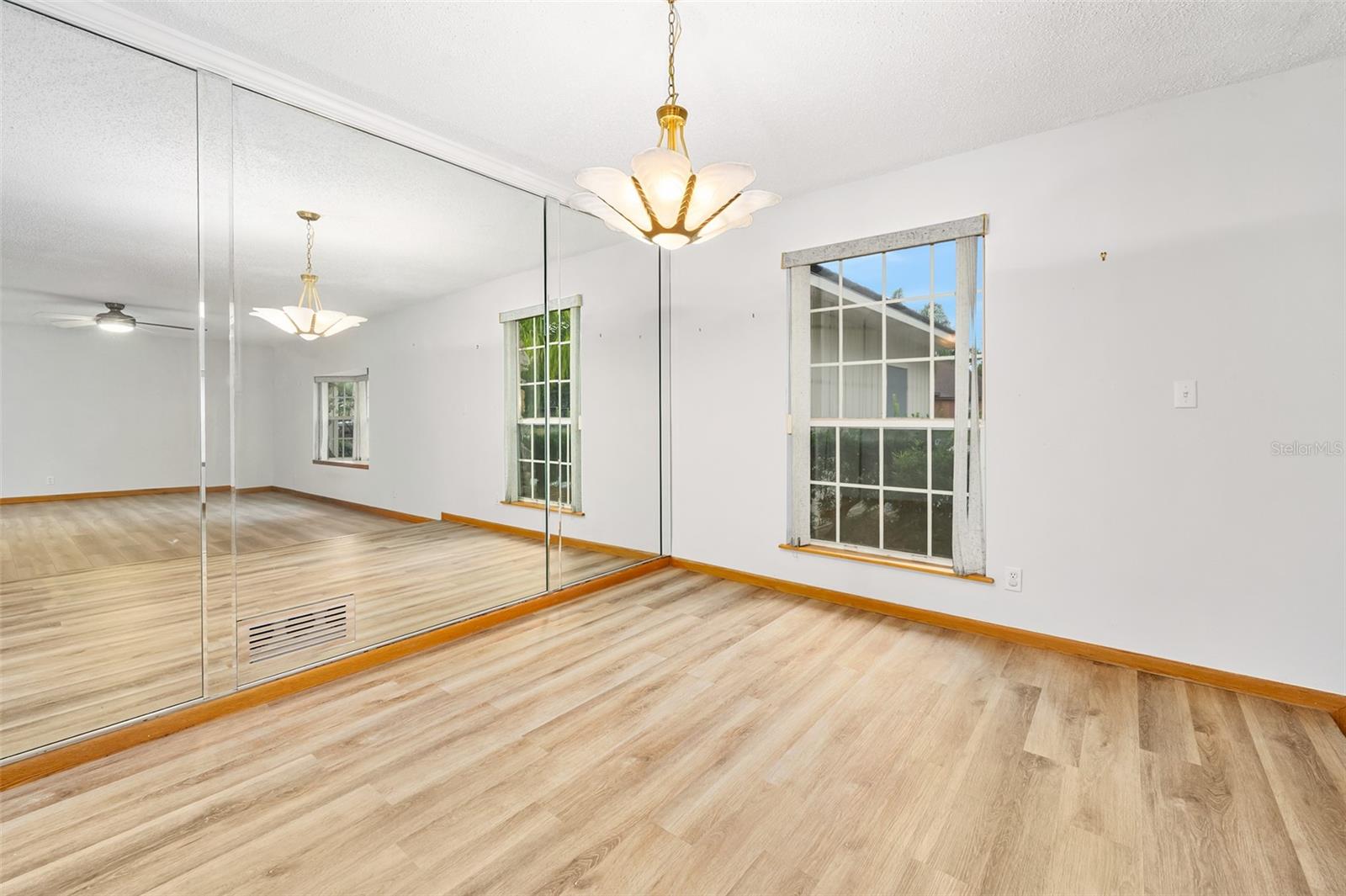 TOMOKA OAKS COUNTRY CLUB ESTATES - Residential