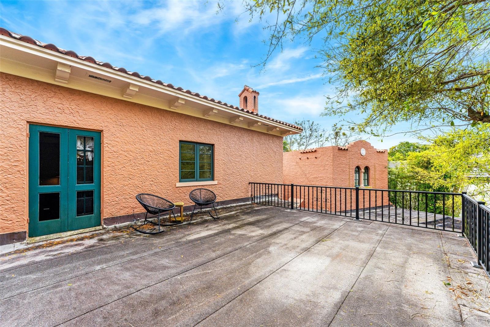 EDGEWATER HEIGHTS - Residential