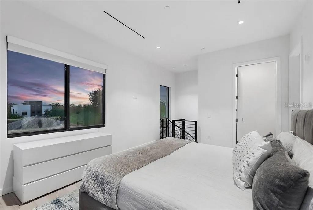 2700 CENTRAL CONDO - Residential