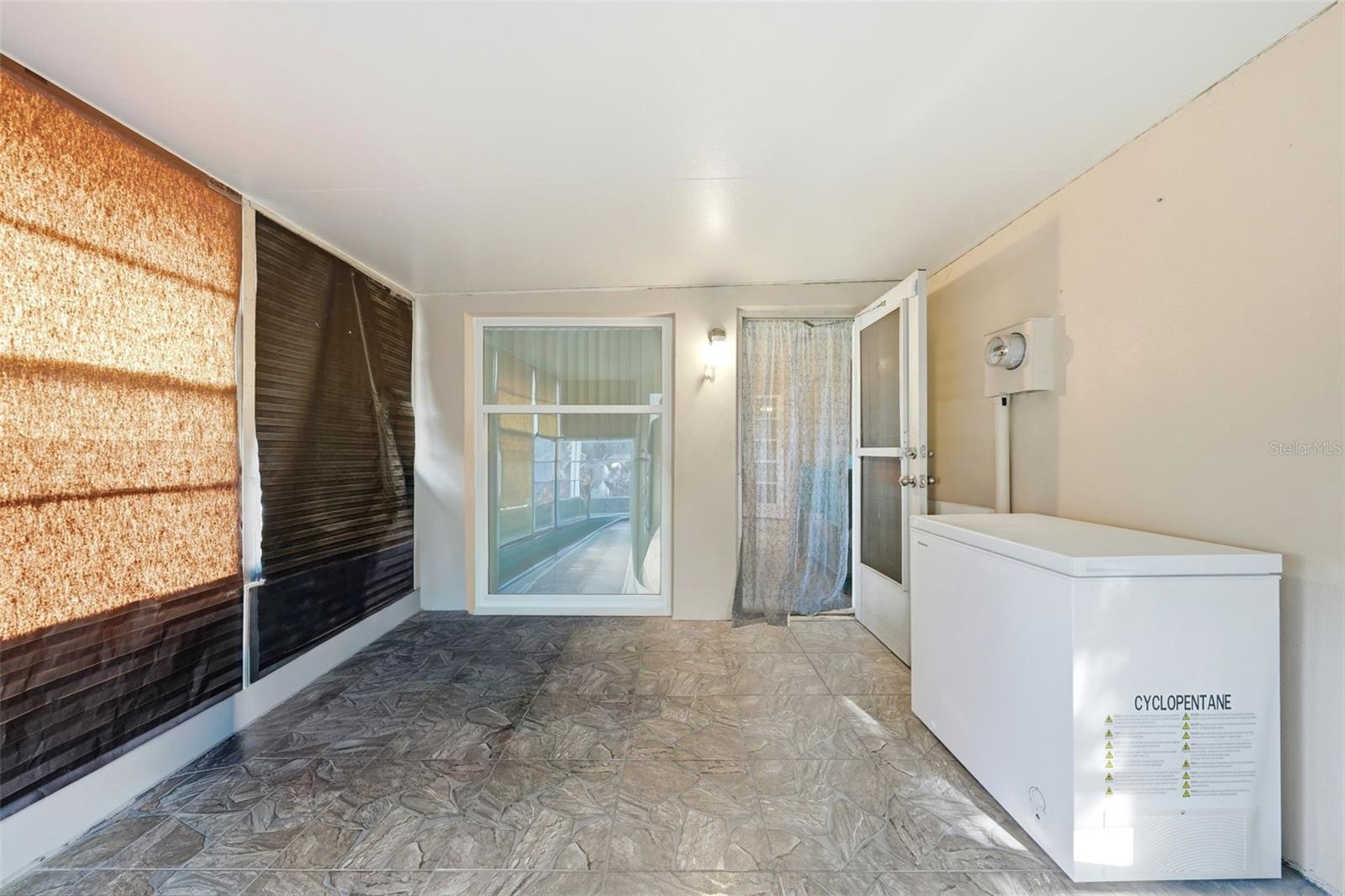 BEVERLY HILLS UNIT 05 - Residential