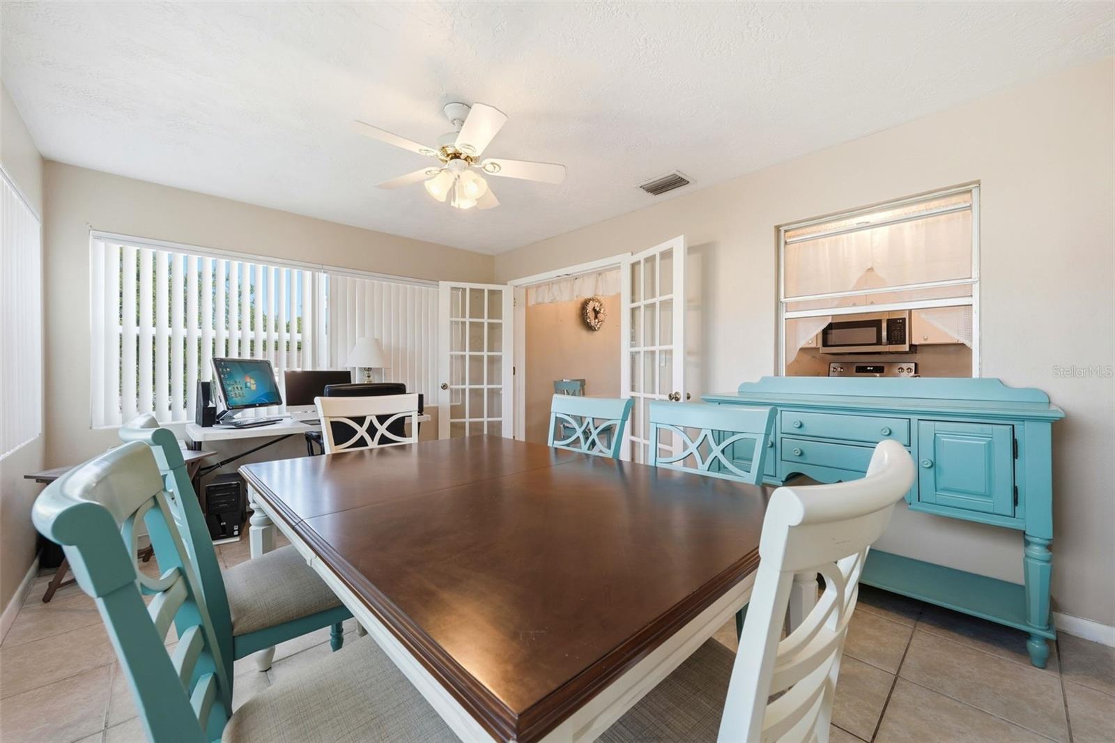 BEVERLY HILLS UNIT 05 - Residential