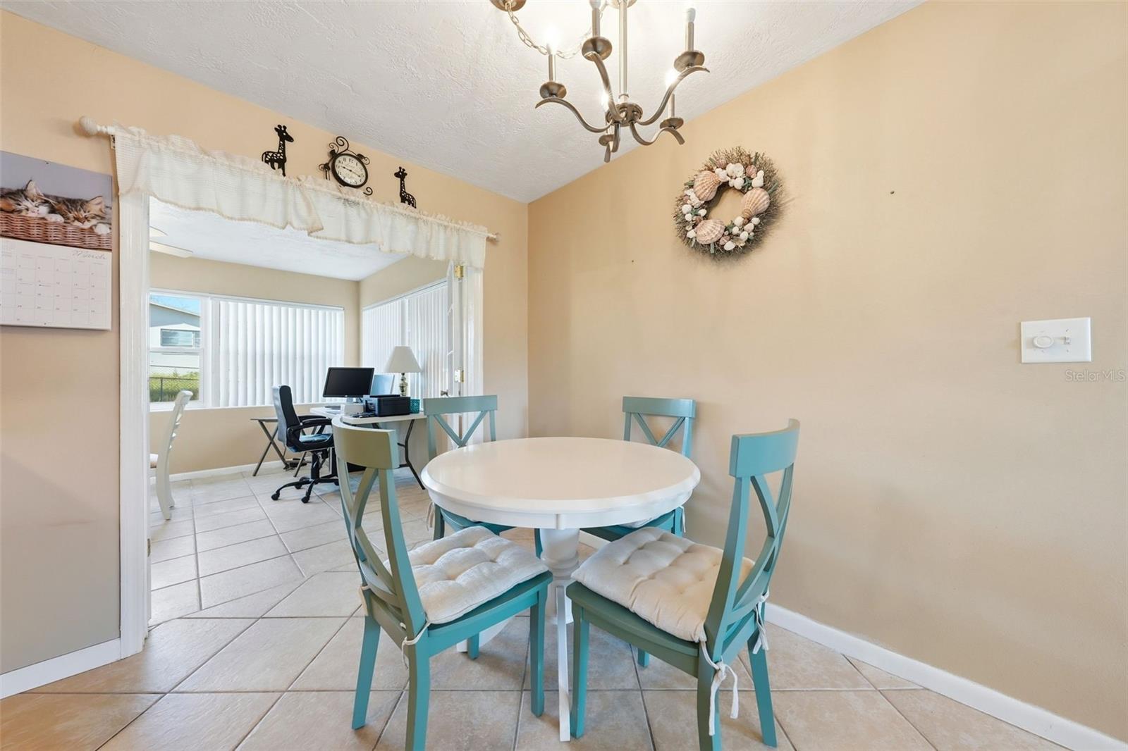 BEVERLY HILLS UNIT 05 - Residential