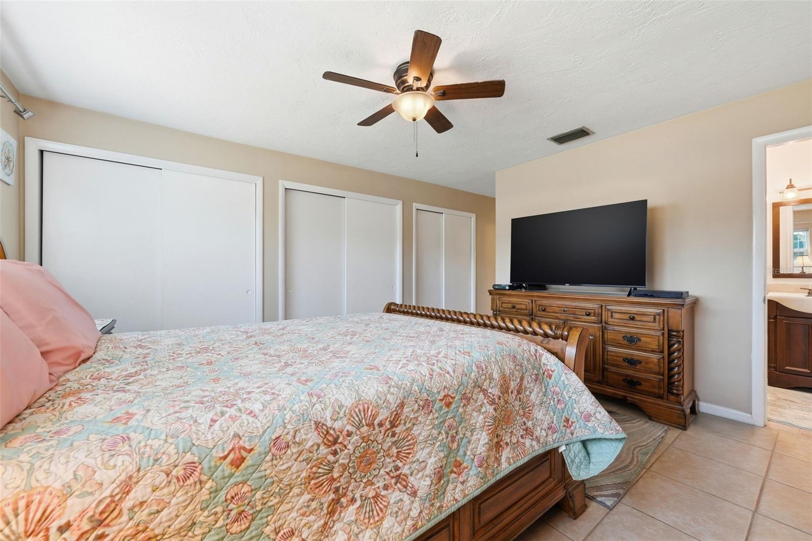 BEVERLY HILLS UNIT 05 - Residential