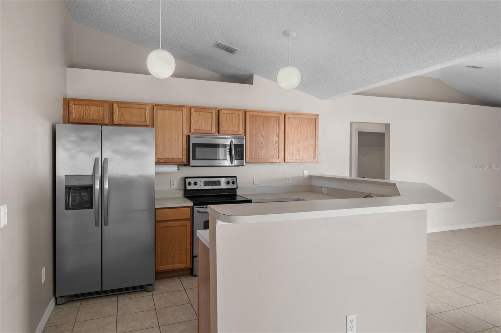 SPRING HILL - Residential