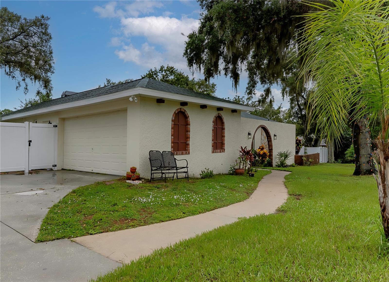 2026 SPANISH PINES DRIVE