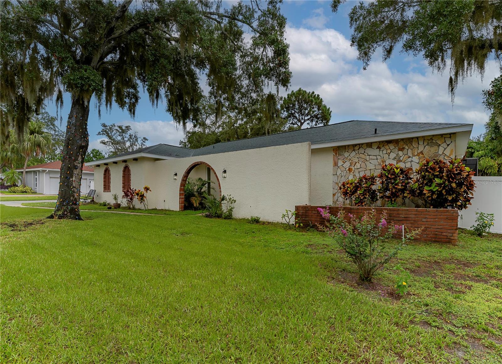 2026 SPANISH PINES DRIVE