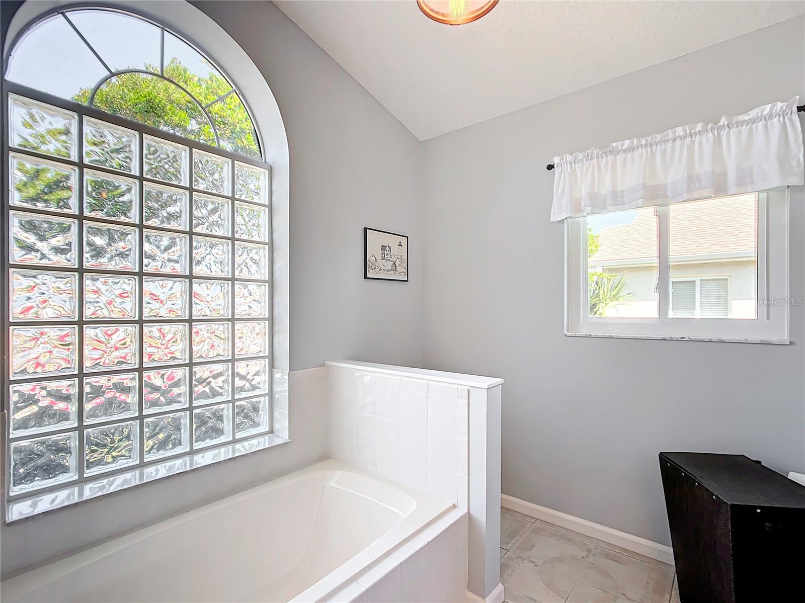 OCALA PALMS - Residential