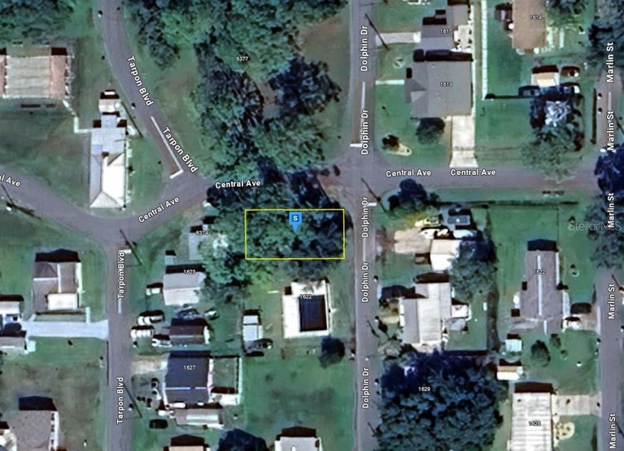 This vacant lot offers an excellent opportunity to build your future home or make a smart investment. Situated in a desirable neighborhood, the property features 3,223 Sq. Ft. of wooded terrain, providing a natural and private setting. Enjoy a peaceful atmosphere while remaining conveniently located near shopping, dining, schools, and major highways, offering easy access to city amenities. Whether you’re looking for a private retreat, a development opportunity, or a long-term investment, this lot offers the flexibility and location to suit your needs. Listing is for land only and comes As Is. Street addresses can be for listing purposes only and vacant land will receive a true street address once improved. 
I MAKE IT MY POLICY TO PUT ALL KNOWN INFORMATION ABOUT EACH LOT IN THE WRITE UP DETAILS, SO IF YOU DON’T SEE THE ANSWER YOU’RE LOOKING FOR , PLEASE CONTACT THE COUNTY TO GATHER INFORMATION.PLEASE UNDERSTAND WHEN BUYING OR SELLING VACANT/RAW LAND THIS IS USUALLY THE CASE. THE LISTING AGENT DOES NOT GUARANTEE THE ACCURACY OF THE INFORMATION IN THIS LISTING AND IS TO BE HELD HARMLESS OF ANY MISREPRESENTATION. BUYERS ARE ENCOURAGED TO DO THEIR OWN DUE DILIGENCE TO MAKE SURE THE LOT IS A GOOD FIT. SELLERS HAVE STATED THAT THEY WISH TO SELECT THE TITLE AGENCY FOR CLOSING. THEY ARE WILLING TO COVER THAT COST AT CLOSING. THANK YOU FOR LOOKING. THIS IS A FLAT FEE LIMITED-SERVICE LISTING.