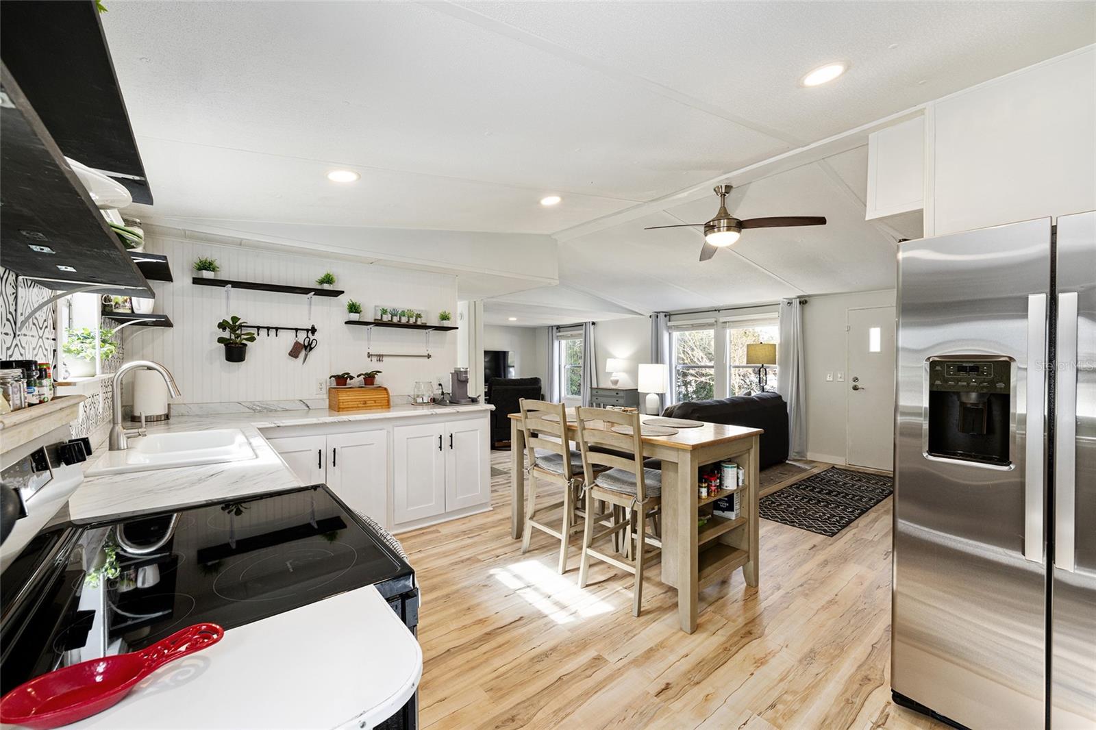 BREEZEWOOD ESTATE - Residential