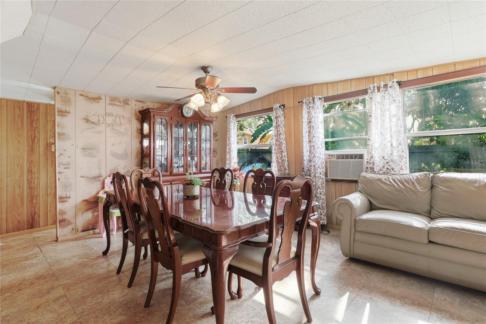 RICHLAND MANOR - Residential