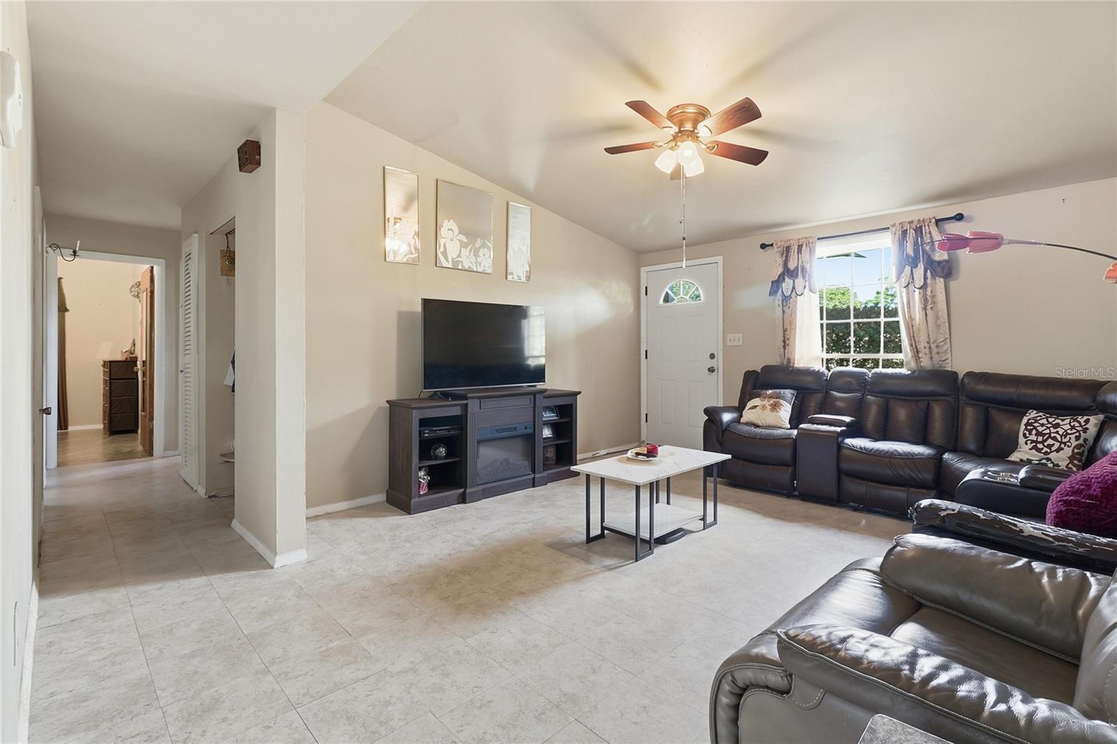 RICHLAND MANOR - Residential