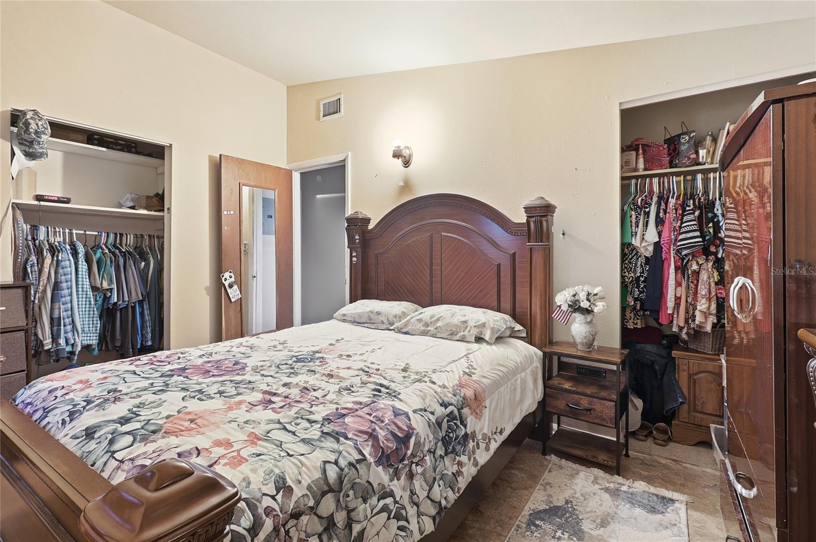 RICHLAND MANOR - Residential