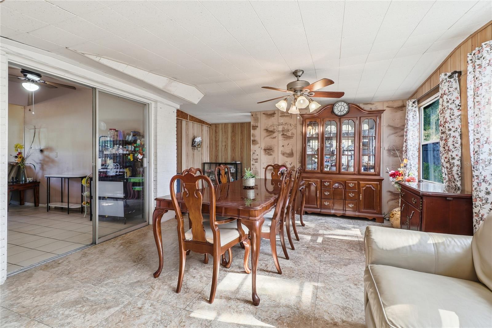 RICHLAND MANOR - Residential