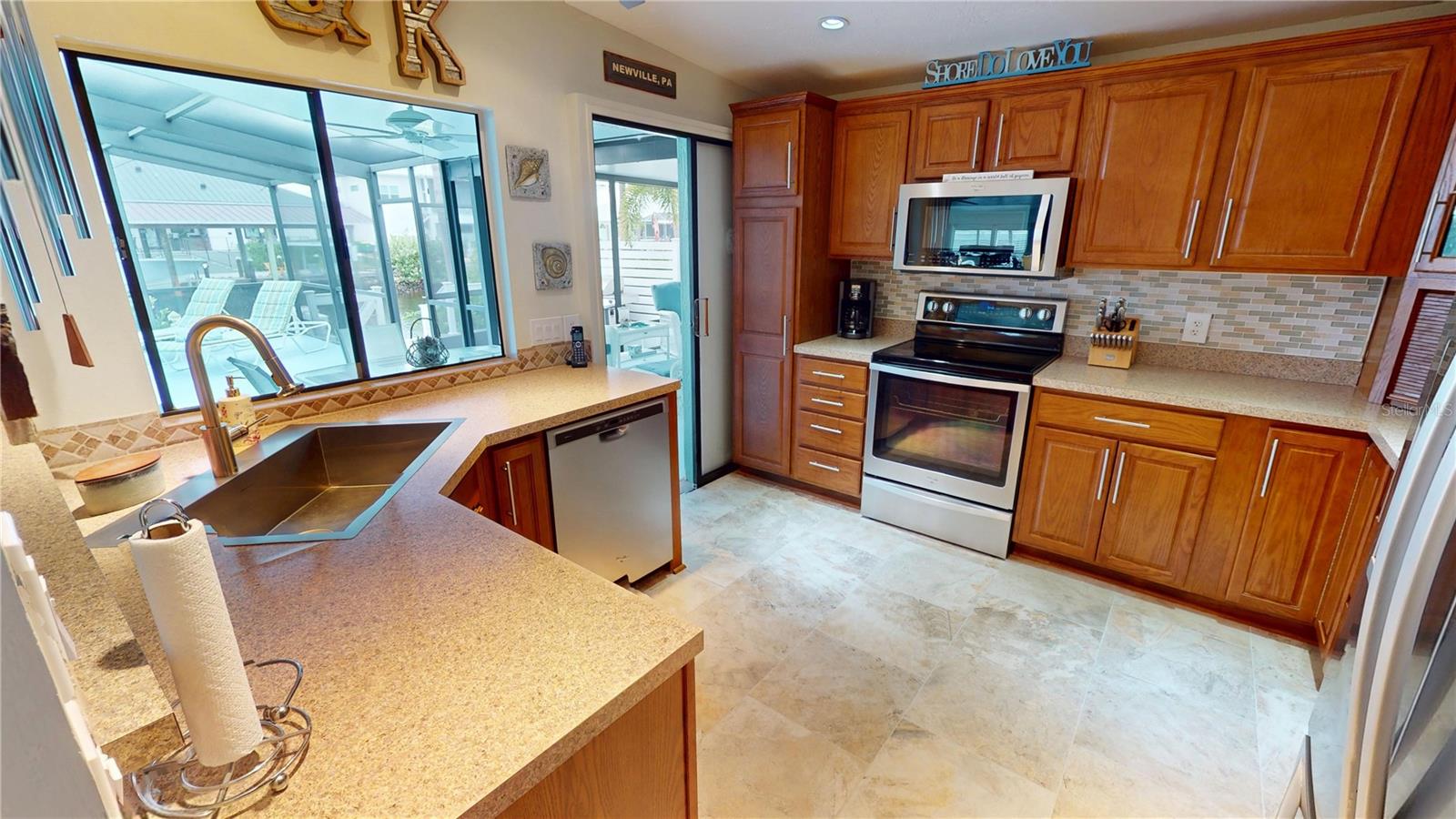 BY SEA PH 01 - Residential