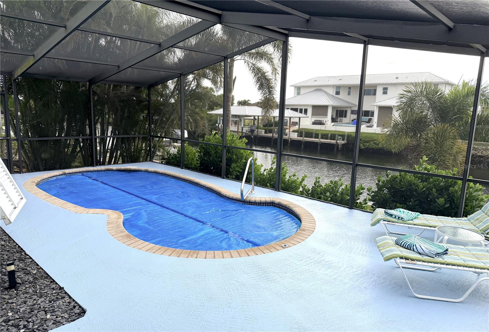 BY SEA PH 01 - Residential