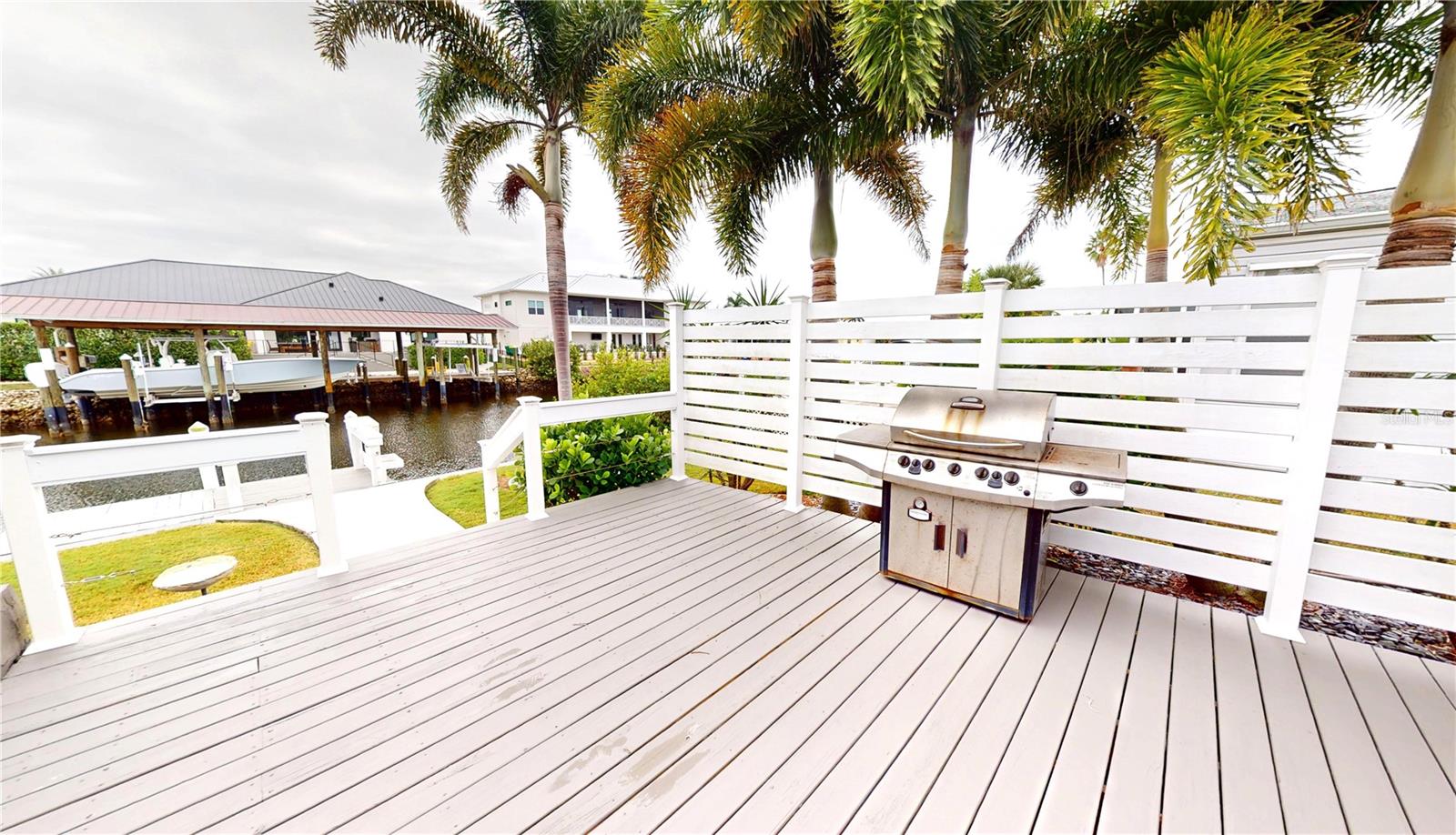 BY SEA PH 01 - Residential