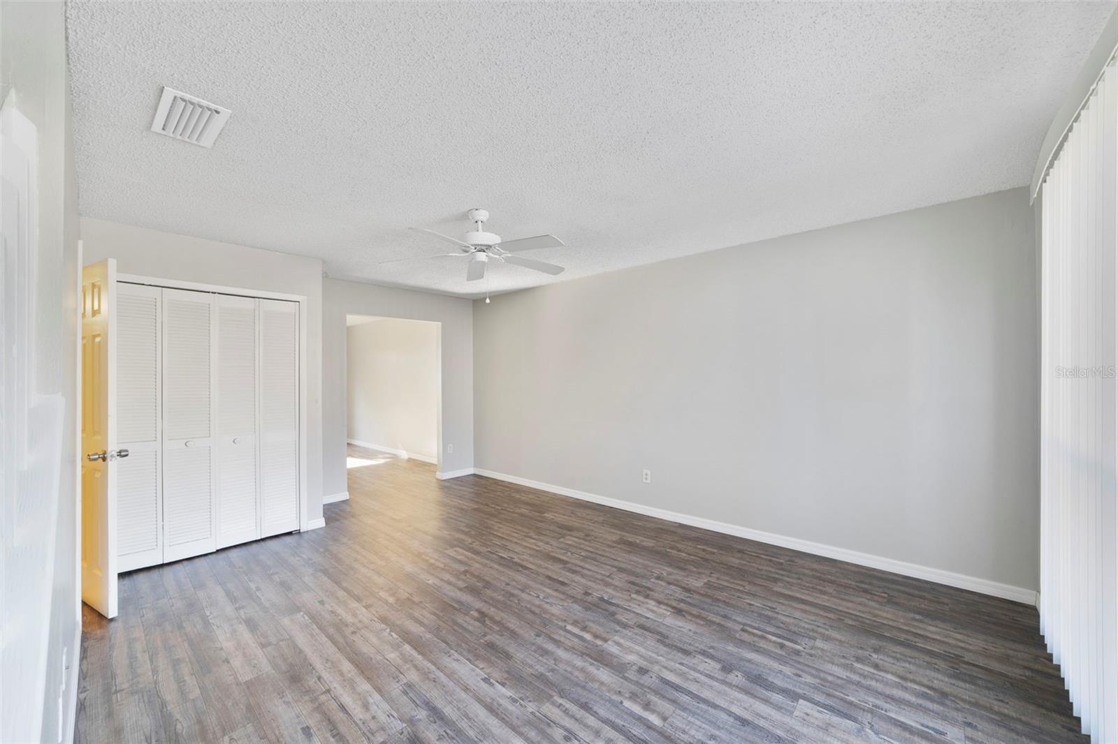 605 CASA PARK COURT H
