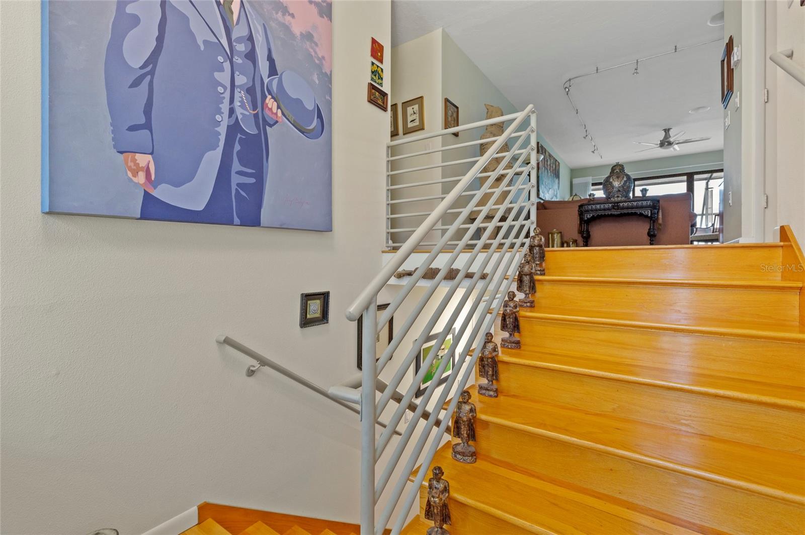 609 42ND STREET COURT W
