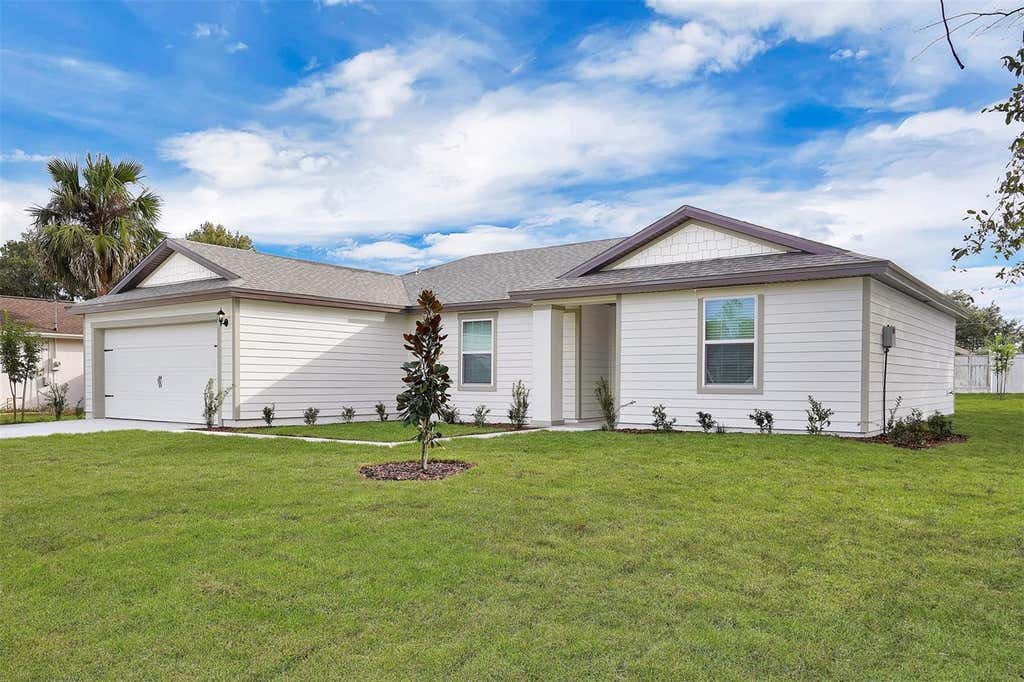 Photo of 2 Rymshaw Place, Palm Coast, FL 32164 (MLS # TB8532596)
